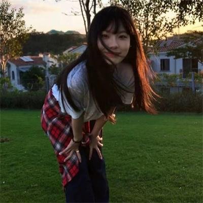 纯真小镇的夫人